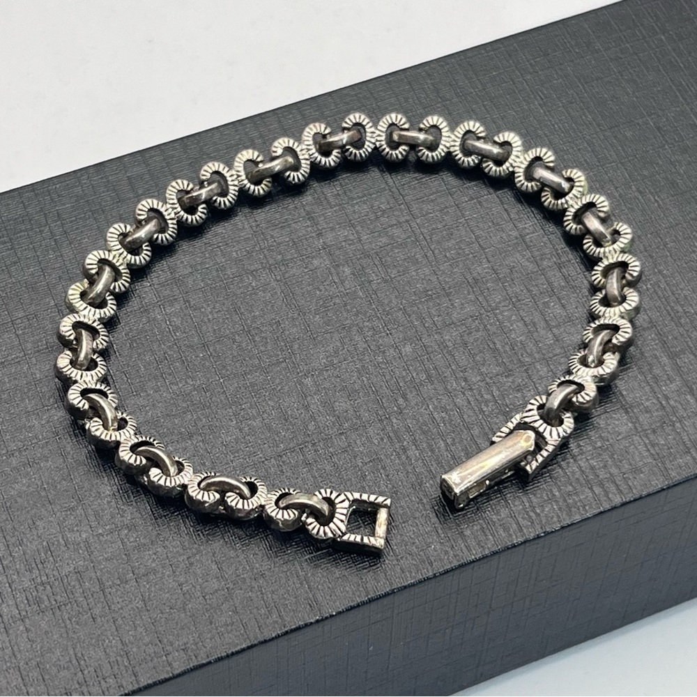 Napier VTG Silver Link Bracelet 7"